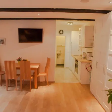 Апартаменты Aufhauser Hof *