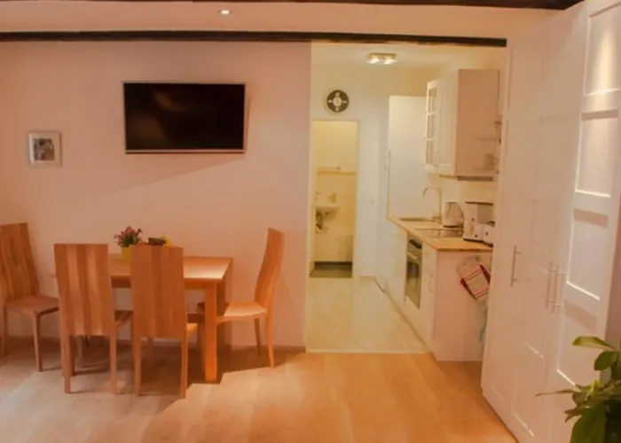 Lägenhet Aufhauser Hof *